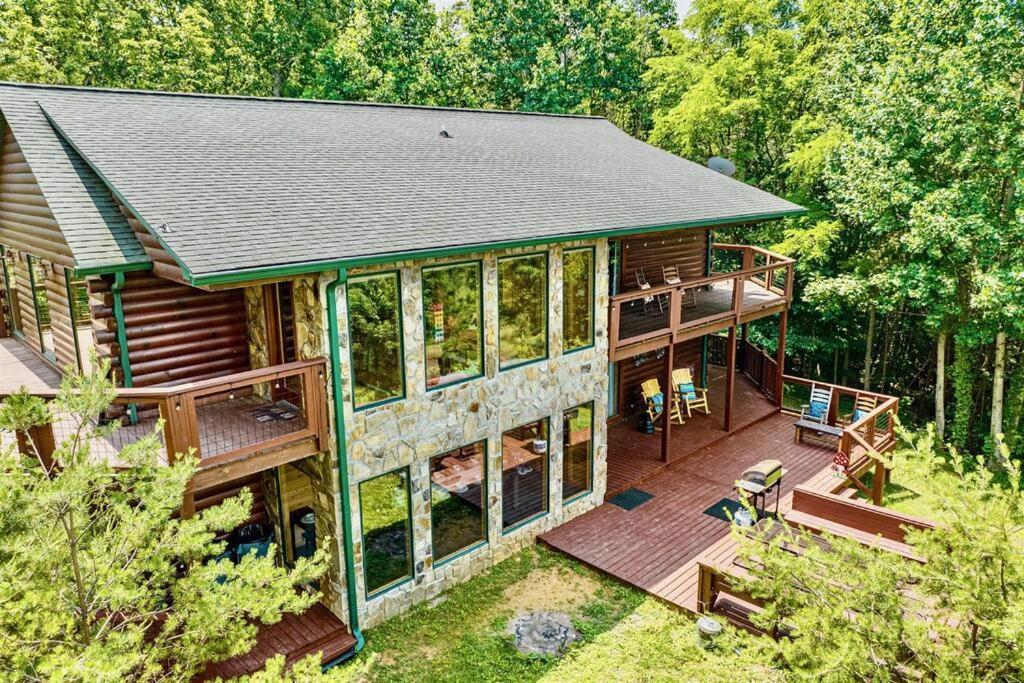 Panorama Mountain View Cabin, Less Than 10 Miles From Gatlinburg And Dollywood, Dog Friendly, 6 Bedrooms Sleeps 17, Fire Pit, Hottub, Washer Dryer, Fully Loaded Kitchen, Gameroom With A Tv, Pool Table, Arcade, Air Hockey, And Foosball Sevierville Exterior foto